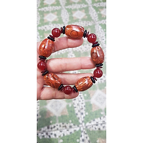 Vòng tay nam mã não tây tạng đỏ kiểu Vòng hạt thống 17mm phối hạt tròn mix đồng tiền đỏ đen vào Nam mệnh hoả mệnh thổ đeo hợp đẹp ạ
