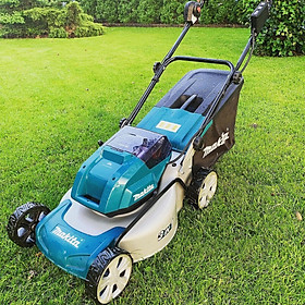 Mua MÁY CẮT CỎ ĐẨY DÙNG PIN(BL)(18VX2) 460MM MAKITA DLM460PT2 ( 01 SẠC NHANH 2 CỔNG  – 02 PIN 18V/ 5.0AH) - HÀNG CHÍNH HÃNG