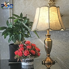 Mua Đèn Ngủ Để Bàn Thân Đồng Cao Cấp Đèn Bàn Trang Trí Phòng Ngủ Phong Cách Châu Âu Sang Trọng MB5786
