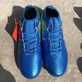 2 chiếc giày bóng đá chính hãng Wika Flash Xanh biển 2022
