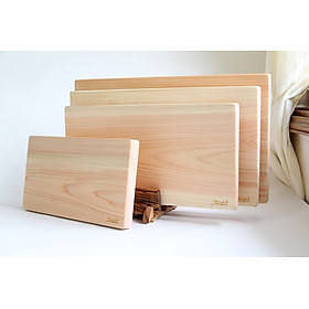 Mua Khay  thớt gỗ thủ công Mimok Hàn Quốc  chất liệu gỗ Hinoki kháng khuẩn tự nhiên  W45xH25XD2.5cm