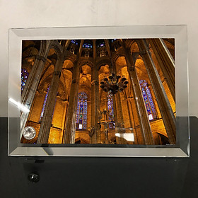 Khung hình thủy tinh 13x18 in hình Cathedral - nhà thờ chính tòa (29)Khung hình thủy tinh để bàn trang trí đẹp chủ đề tôn giáo