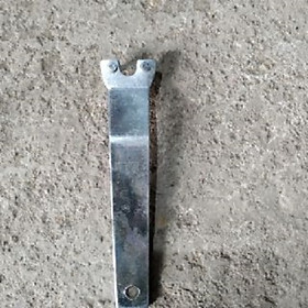 Mua Tay vặn tháo lưỡi máy mài phi 100  cờ lê máy mài