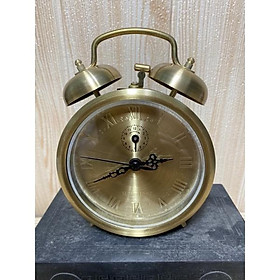 Mua đồng hồ để bàn hoạt động lên dây