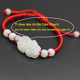 Combo Vòng đeo tay chỉ đỏ đính 5 hạt Ngọc Cẩm Thạch thiên nhiên 100%, Chu vi vòng 22cm, thiết kế co giãn, Kèm bản Photocopy GIẤY KIỂM ĐỊNH CỦA SJC LAB (Full mã số), KÈM túi đựng Cung Hỷ - MẪU CROWX.436B