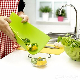 Mua Thớt nhựa dẻo có móc treo xuất Nhật