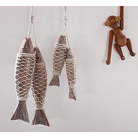 Chùm hai con cá gỗ size lớn trang trí