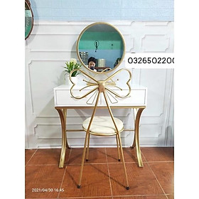 Mua Bàn trang điểm và kệ lồng chim 4 tầng