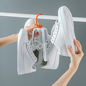 Combo 2 móc treo phơi giày dép thông minh xếp gọn tiện lợi khả năng chịu lực cao ,không tốn diện tích ,giữ độ cân bằng cho giày dép không bị lệch và mau khô ráo 