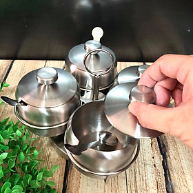 Mua COMBO BỘ 4 Hũ Lọ đựng GIA VỊ INOX SUS 304. Dụng cụ nhà Bếp thiết yếu đựng chứa trữ Đường Muối Bột ngọt. Có nắp đậy bảo vệ AN TOÀN cho gia vị luôn NGON MỚI