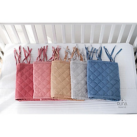 Quây cũi mỏng RUNA KIDS chất liệu Satin cao cấp mềm mịn, thoáng mát, an toàn cho làn da em bé