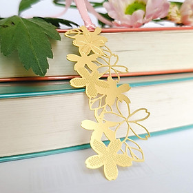 Bookmark kim loại họa tiết sakura hình nhành hoa