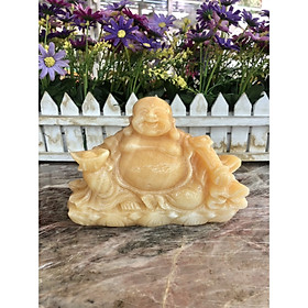 Tượng Phật Di Lặc ngồi cầm thỏi vàng phong thủy đá ngọc hoàng long trang trí bàn làm việc - Dài 15cm