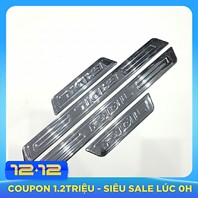 Bộ Ốp bậc, Nẹp bước chân Titan dành cho xe VinFast Fadil