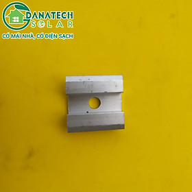 Mua Kẹp giữa tấm pin mặt trời cao cấp