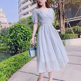 Maxi màu xanh nhẹ nhàng cổ V kết hạt xinh xắn RE