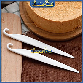 Mua Cây / Que Tách Và Cắt Bánh Bằng Nhựa 22cm