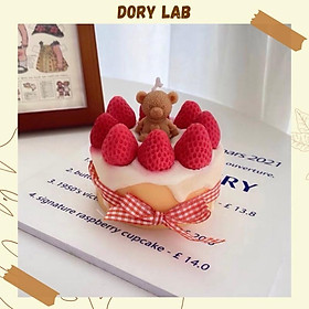 Nến Thơm Handmade Bánh Sinh Nhật Dâu Tây Gấu Con - Dory Lab