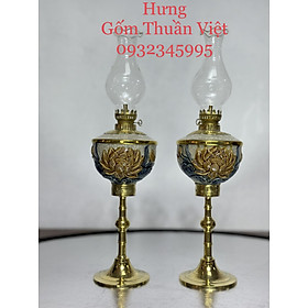 Đèn thờ bọc chân đồng men rạn vẽ sen đắp nổi Bát Tràng , hàng nghệ nhân chế tác. Dòng cao cấp