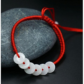 Ngọc lục bảo vòng tay dây màu đỏ 02
