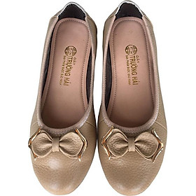 Giày búp bê nữ Trường Hải màu kem da bò thật mềm mại , êm ái bền chắc,gắn nơ sang trọng, đế cao su vững trãi, thiết kế hiện đại, tinh tế, thời trang BB013