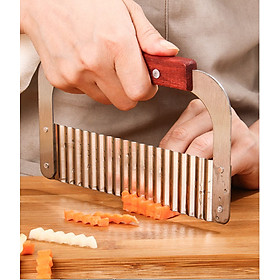 Mua Dao tạo hình rau củ quả bánh thực phẩm hào lưỡi lượn hình sóng thẩm mỹ 18cm/Dụng cụ cắt lát gợn sóng đẹp mắt tay cầm bằng gỗ bền chắc không đau tay