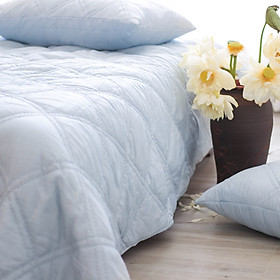 Mua Chăn (Mền) Lụa Tơ Tằm Cao Cấp Mềm Mịn Thoáng Mát - Mẫu Chăn Tơ Tằm Khâu Họa Tiết Quả Trám Đôi Màu Xanh Lơ