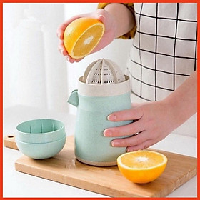 Mua BÌNH VẮT CAM LÚA MẠCH CÓ TAY CẦM MINI