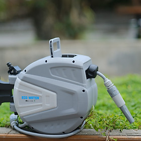 Mua CUỘN VÒI TƯỚI ĐA NĂNG ECO HOSEREEL. Dùng cho sân vườn  Tiêu chuẩn châu Âu  Sang Trọng - Bền bỉ - Hiệu quả. TẶNG KÈM ĐẦU PHUN 9 CHẾ ĐỘ