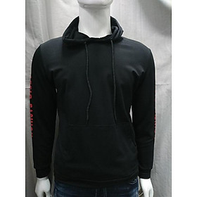 Áo Hoodie với thiết kế dòng chữ bên hông tay áo đầy cá tính
