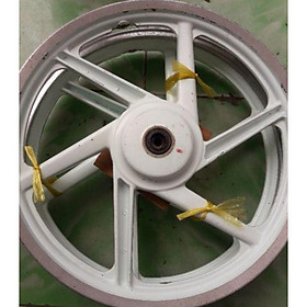 cặp mâm 6 cây đùm. xe.dành cho xe wave và dream.còn nguyên xi.có trầy