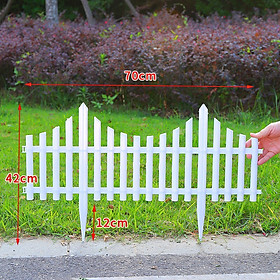 10 Hàng rào nhựa ghép có đế cắm đất trang trí cây kích thước 70 x 42 cm
