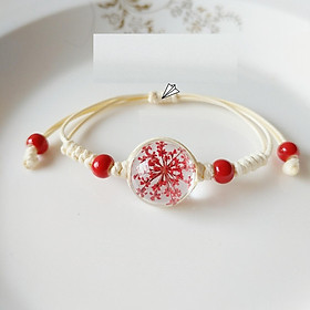 Vòng tay hoa khô màu đỏ - màu sáng