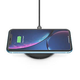 Đế sạc không dây cao cấp Belkin BOOST↑UP 10W chuẩn Qi, đế nằm, sạc nhanh cho iPhone 7.5W và Air Pods - F7U088bt - Hàng Chính Hãng