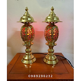 Mua Đôi Đèn Thờ bằng đồng vàng cao 38cm