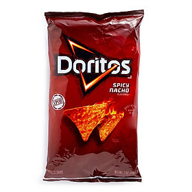 Bánh Snack cay hiệu Doritos Spicier Nacho Chips 198g