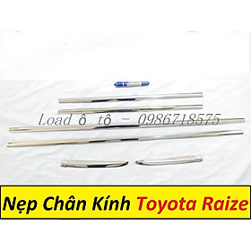 Ốp Nẹp Viền Chân Kính Xe Toyota Raize 2022-2021 Mẫu Inox Cao Cấp