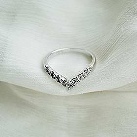 Nhẫn Fashion Charming Cute V