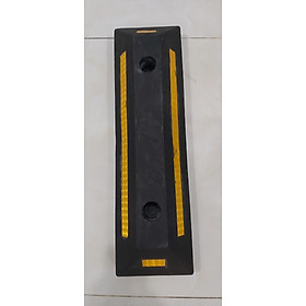 Mua Chặn bánh xe ô tô cao su dài 560mm rộng 150mm cao 100mm