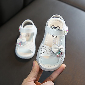 Sandal bé gái hình thỏ màu trắng dễ thương thiết kế độc đáo cho bé 1 - 5 tuổi SG45