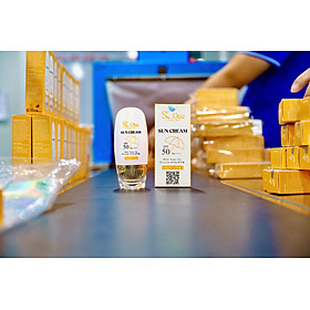 Kem chống nắng 5in1 thay phấn trang điểm - Dưỡng Ẩm Da Làm Đẹp Da - Skincare - Collagen