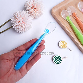 Mua Thìa Ăn Dặm Silicon Cán Dài Siêu Mềm Cho Bé AT03