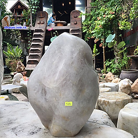 Trụ đá thạch anh tự nhiên nguyên khối giúp gia đình bình an, tài vận thông thuận T496 nặng 20.7kg kích thước 34x23x16 (cm)