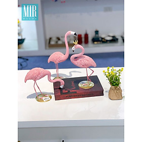 Tượng hồng hạc trang trí màu hồng