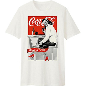 Áo Thun T-Shirt Unisex Cocacola Girl Dotilo - HU035