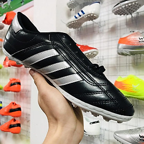 Giày bóng đá chính hãng Wika 3 sọc đen 2022