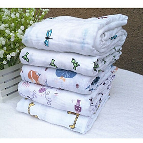 Khăn tắm đa năng khổ lớn 120x120cm chất liệu thoáng mát cho bé, khăn cuộn nền trắng(mẫu ngẫu nhiên)