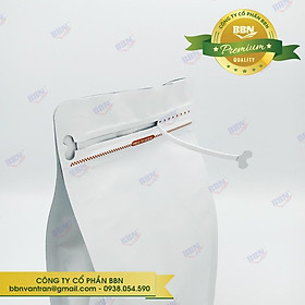 Mua 100 Túi Pocket Zipper trắng sữa size 13*26.5 đựng 500gr cf