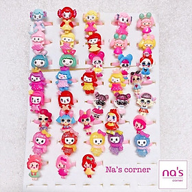 Nhẫn nhựa em bé gái hoạ tiết được chọn mẫu