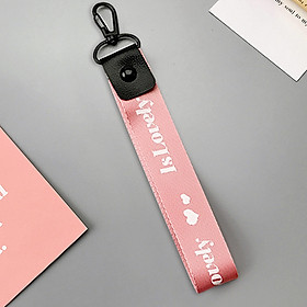 Móc khóa dây Strap dây vải ngắn chữ Lovely - hồng